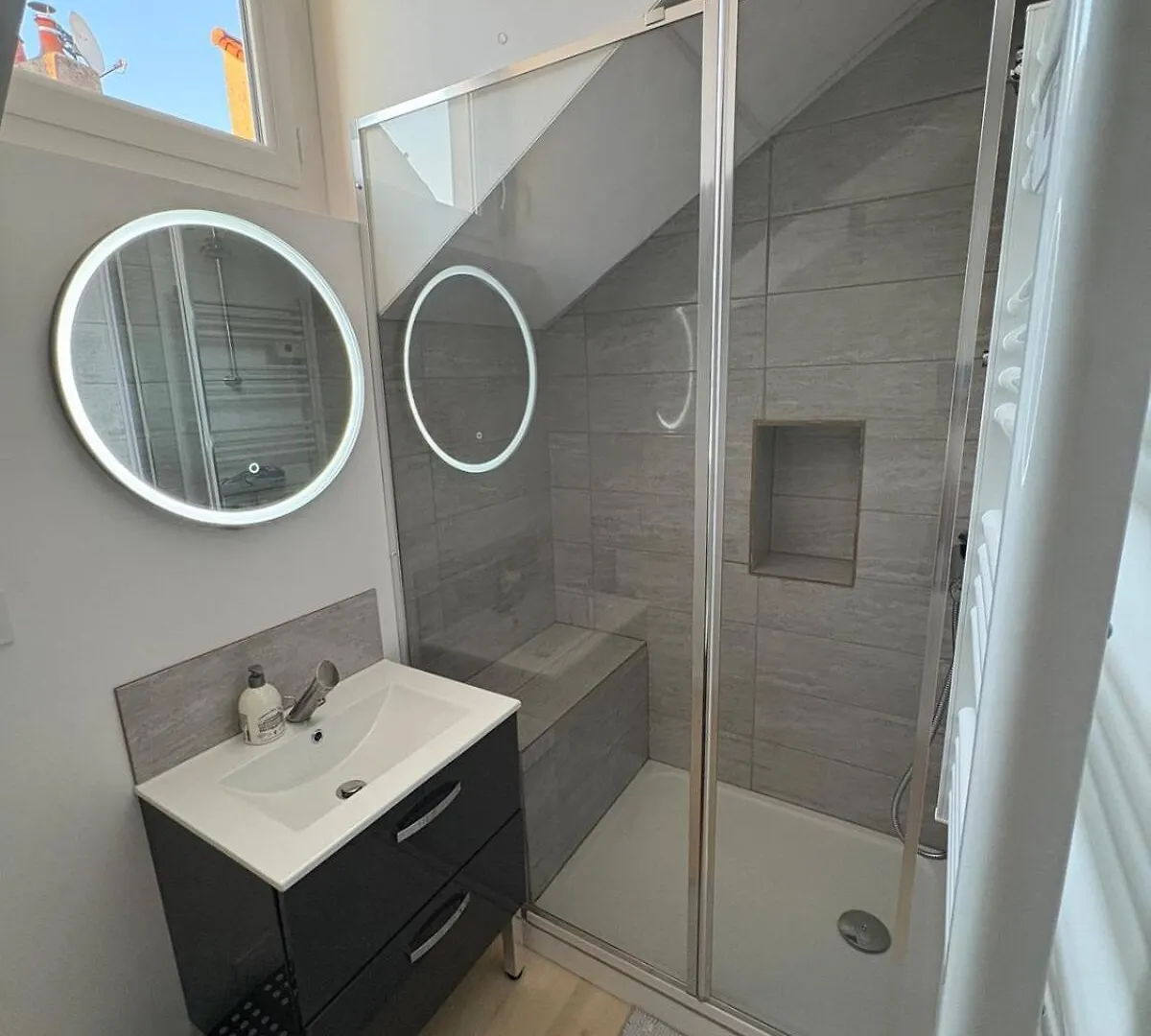 Appartement Renove En Centre-Ville Avec Terrasse Millau 0*,  Frankreich